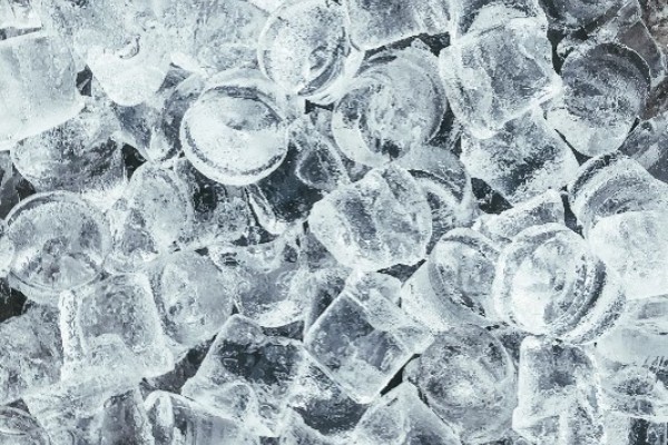 a pile of ice cubes